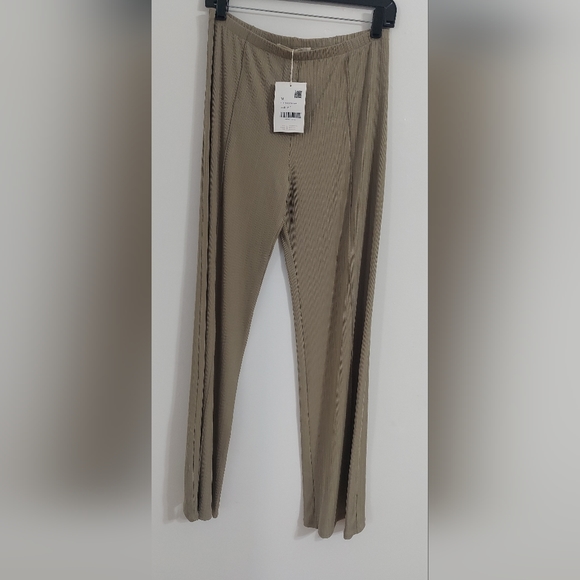 B3 Oak and Fort pants size medium - Picture 4 of 9